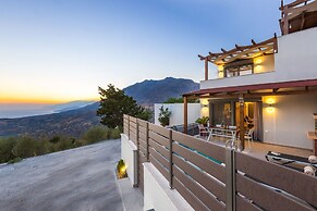 Saktouris Villa
