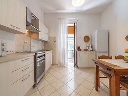 First-floor Apartment Just Steps From the sea