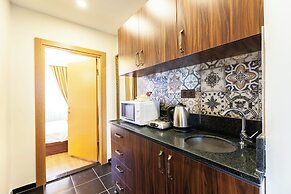 Rose Apartments