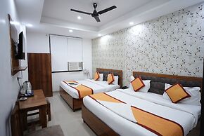 Frolic Hotel Near Sec 52 Noida Metro Station