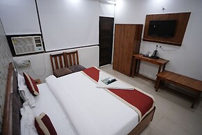 Frolic Hotel Near Sec 52 Noida Metro Station