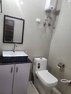 Frolic Hotel Near Sec 52 Noida Metro Station