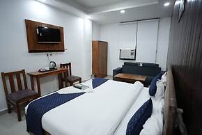 Frolic Hotel Near Sec 52 Noida Metro Station