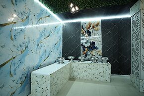 Frolic Hotel Near Sec 52 Noida Metro Station