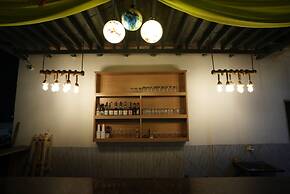 Frolic Hotel Near Sec 52 Noida Metro Station