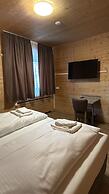 URBAN OAK Smart Stay