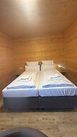 URBAN OAK Smart Stay