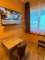URBAN OAK Smart Stay