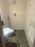 URBAN OAK Smart Stay