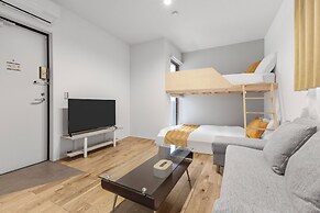 Nishi-Shinjuku Apartment