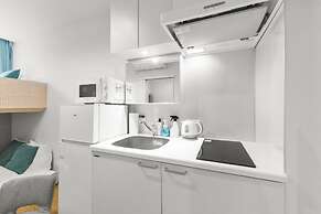 Nishi-Shinjuku Apartment