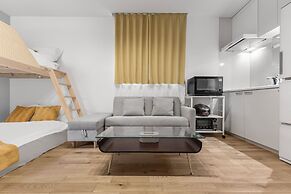 Nishi-Shinjuku Apartment