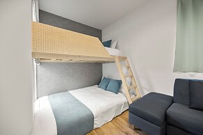 Nishi-Shinjuku Apartment