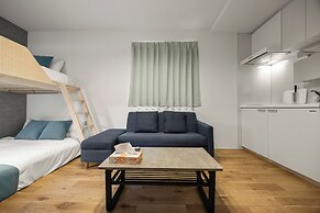 Nishi-Shinjuku Apartment