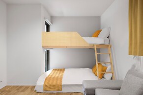 Nishi-Shinjuku Apartment