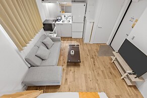 Nishi-Shinjuku Apartment