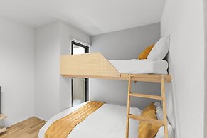 Nishi-Shinjuku Apartment