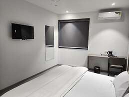 HOTEL SHREEDARSHAN