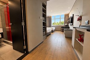 Radisson RED Funes