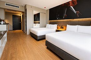 Radisson RED Funes