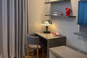 Radisson RED Funes