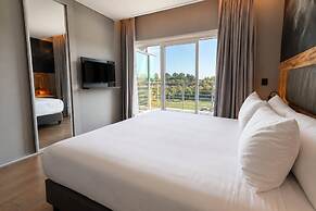 Radisson RED Funes