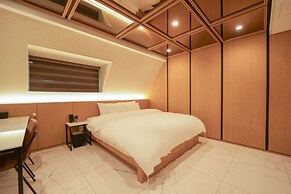 Jamsil Lounge Hotel