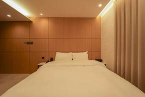 Jamsil Lounge Hotel