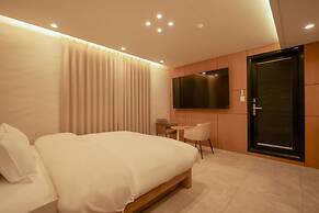 Jamsil Lounge Hotel