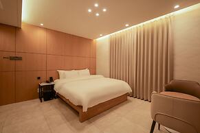 Jamsil Lounge Hotel