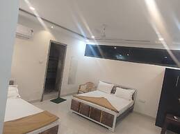 Hotel Maruti Inn