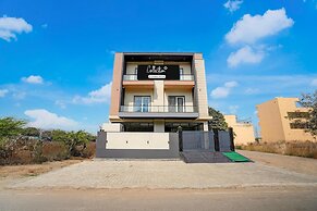 Collection O Zeta I Noida