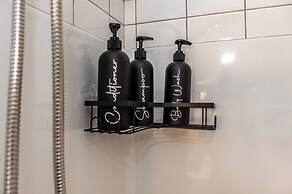 Chiccityescape3bdrm King