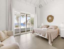 Kas di Sono Pool & Jacuzzi Private Beach