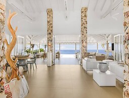Kas di Sono Pool & Jacuzzi Private Beach