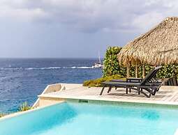 Kas di Sono Pool & Jacuzzi Private Beach