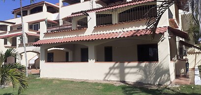 Palm Beach Resort 1B