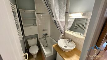 Mezzanine Spa Stay for 4