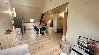 Spacious Spot by the Hiking Trails