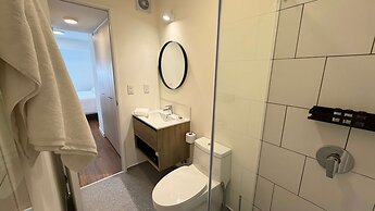 w Chic Inviting 2BR w Balcony in Miraflores
