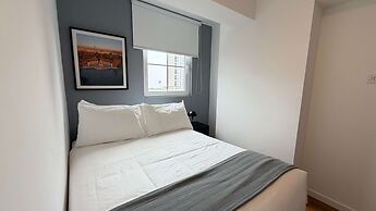 w Chic Inviting 2BR w Balcony in Miraflores
