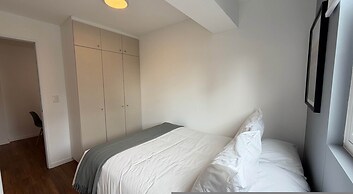 w Chic Inviting 2BR w Balcony in Miraflores