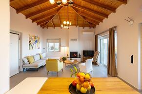 Petra Thea Chrani - Seaview Stylish Gem