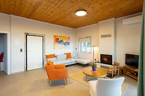 Petra Thea Chrani - Seaview Cozy Gem