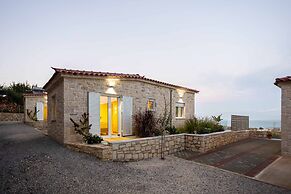 Petra Thea Chrani - Seaview Cozy Gem