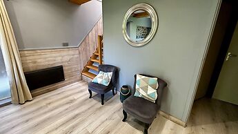 2-bedroom Valley View Duplex