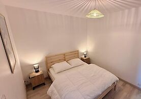 Modern Nook by the Central way