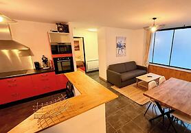 Modern Nook by the Central way