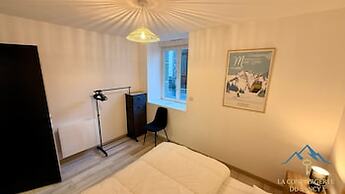 Modern Nook by the Central way