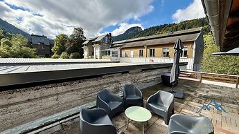 Chalet With Expansive Panorama Terrace